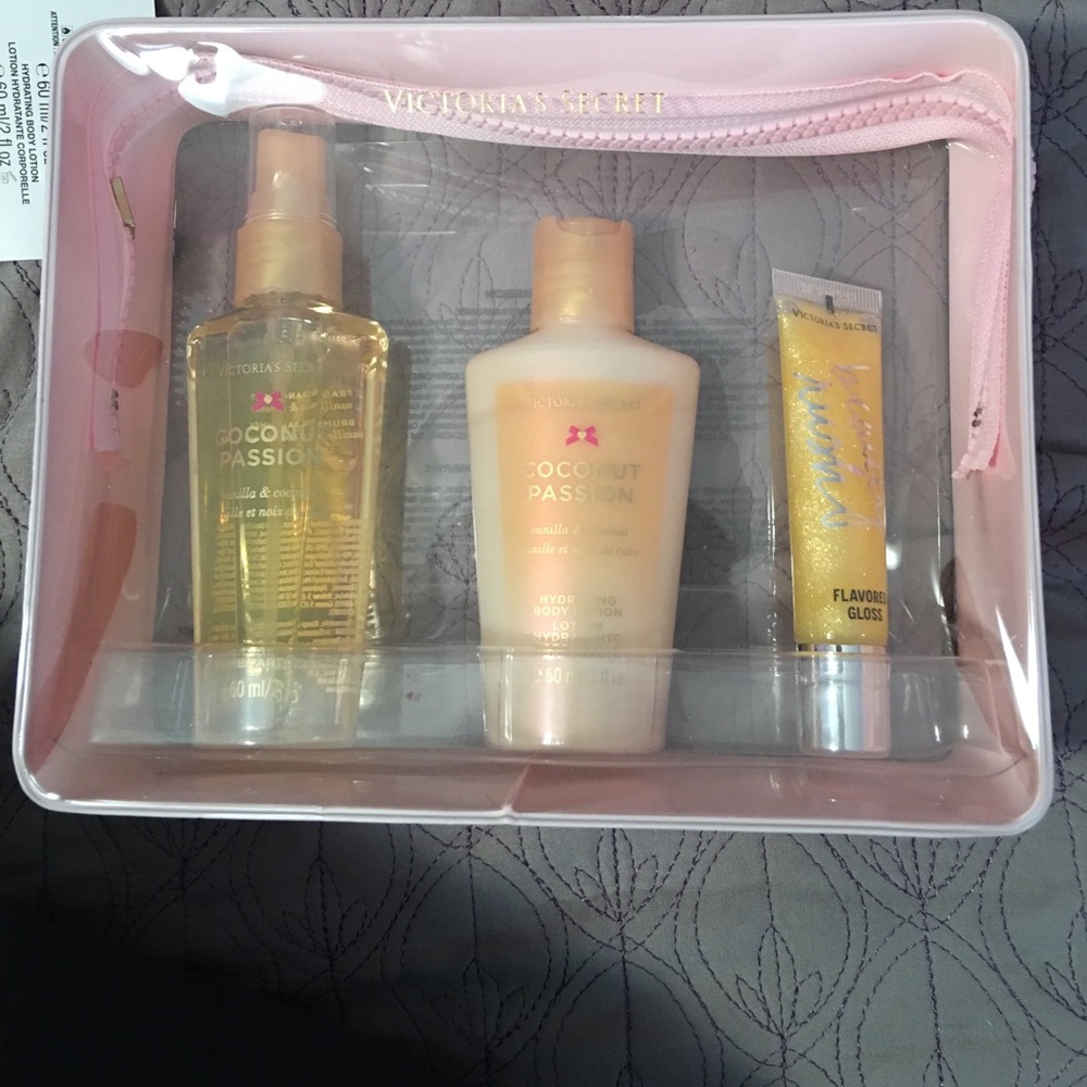 Victoria Secret Travel Essentials Set