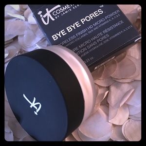 Bye Bye Pores it Cosmetics - HD Micro Powder