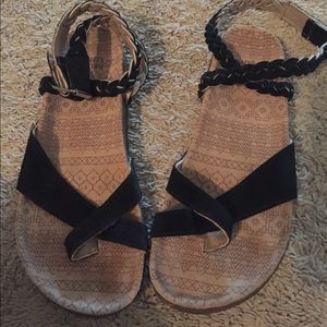 Women's Black Muk Luks sandals