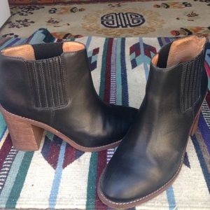 Madewell Black Leather heeled boots (sz 9.5)