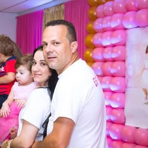 Meet your Posher, Marcia