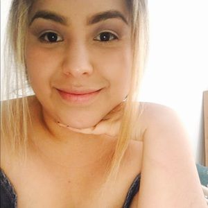 Meet your Posher, Yessica