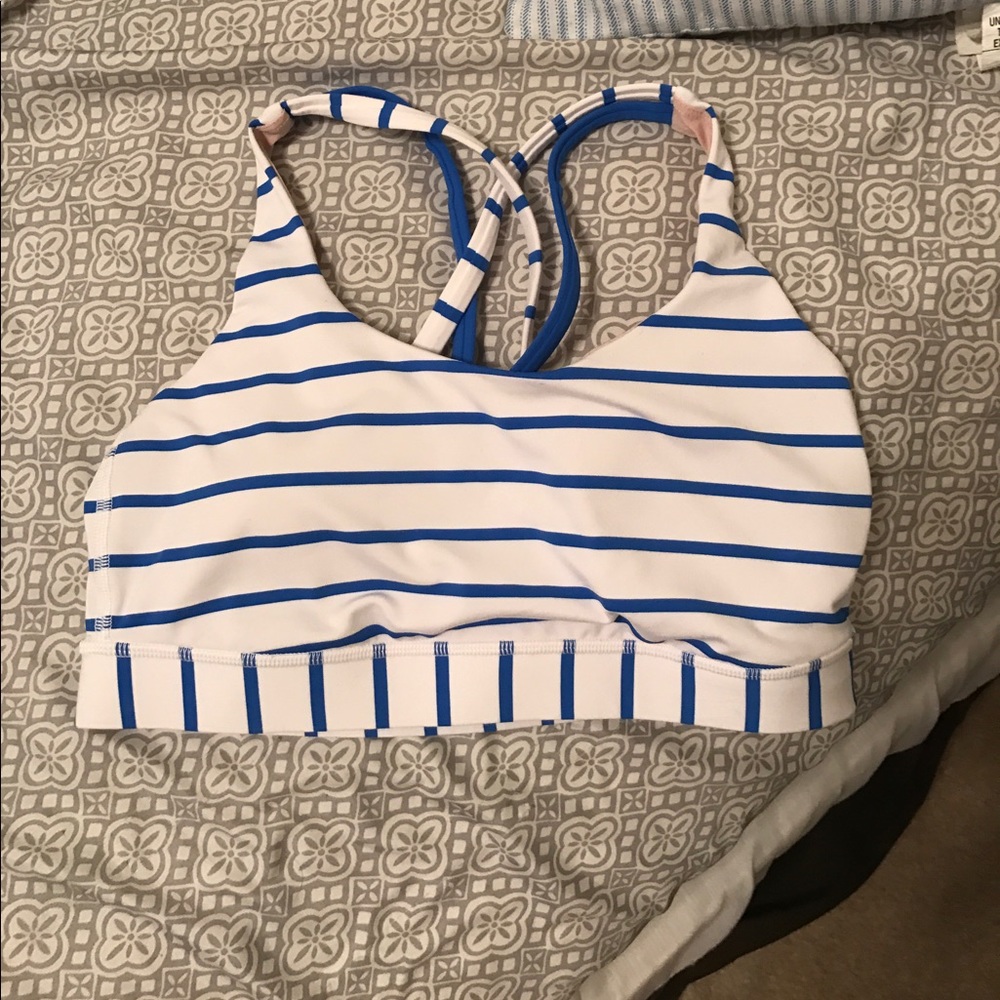 Lululemon sports bra