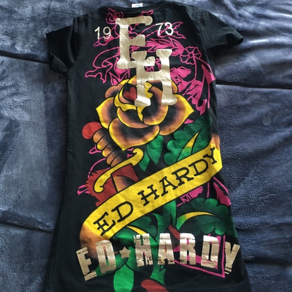 Ed Hardy tee!! Size 8 - Picture 2 of 3