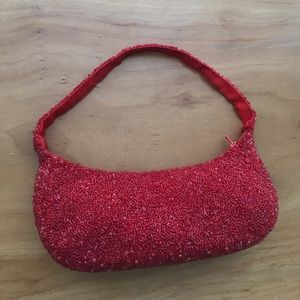 Moyna 👛 red beaded hobo bag