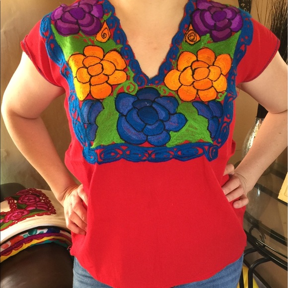 Blouses - Picture 7 of 8