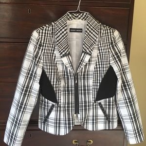 Gerry Weber spring jacket with sparkle detail.