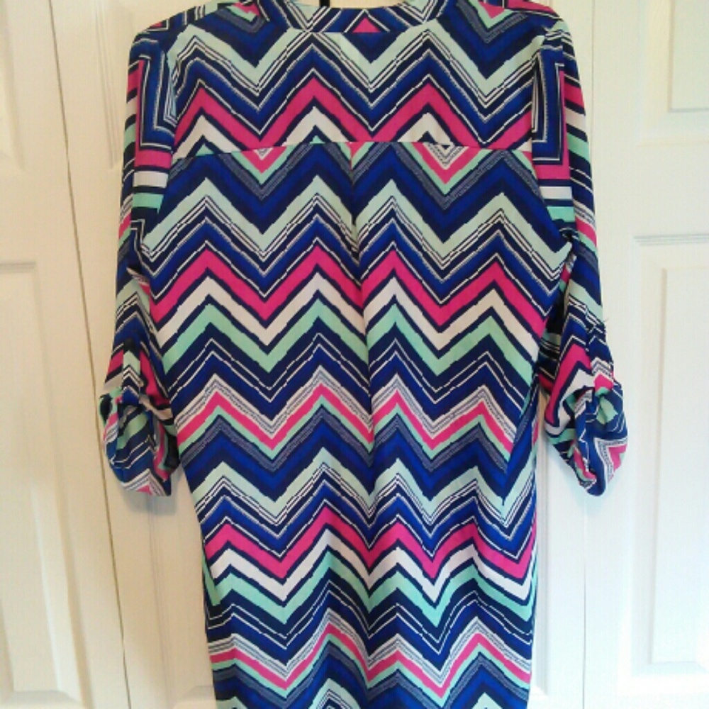 Dress - Picture 3 of 3