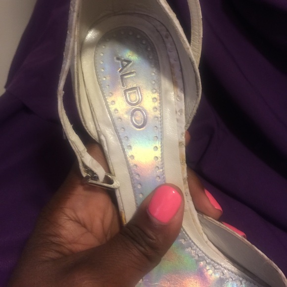 Shoes - Picture 3 of 6