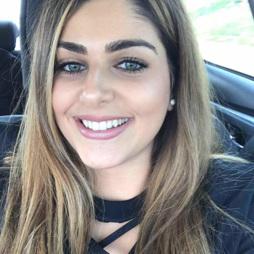 Meet your Posher, Andrea