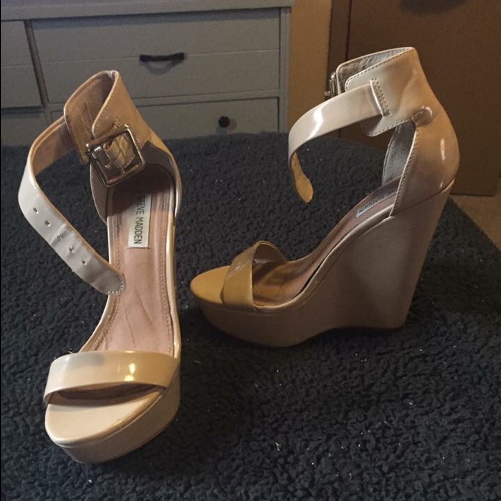 Steve Madden wedges