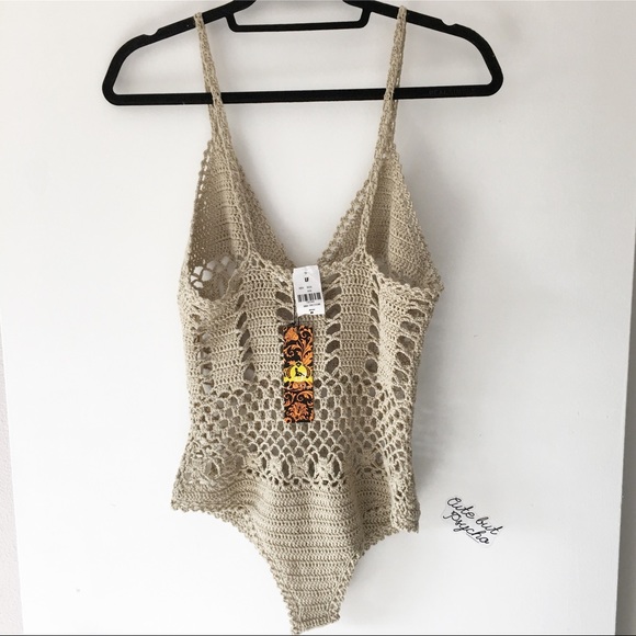 BNWT beige crochet bodysuit - Picture 3 of 4