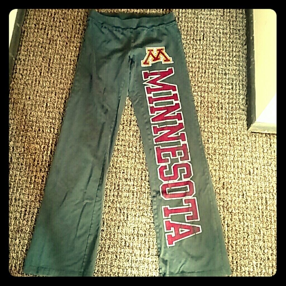University of Minnesota Yoga Pants Size M