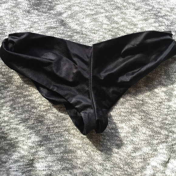 BodyZone Twist Rave Shorts - Picture 2 of 6