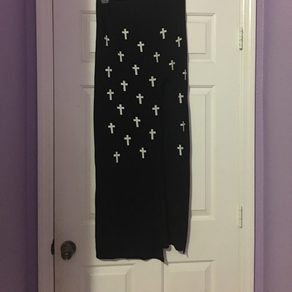 Side opened skirt!