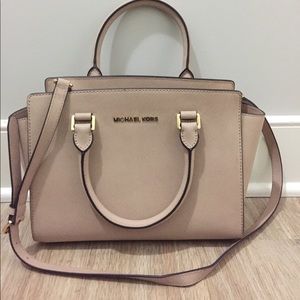 Michael Kors purse