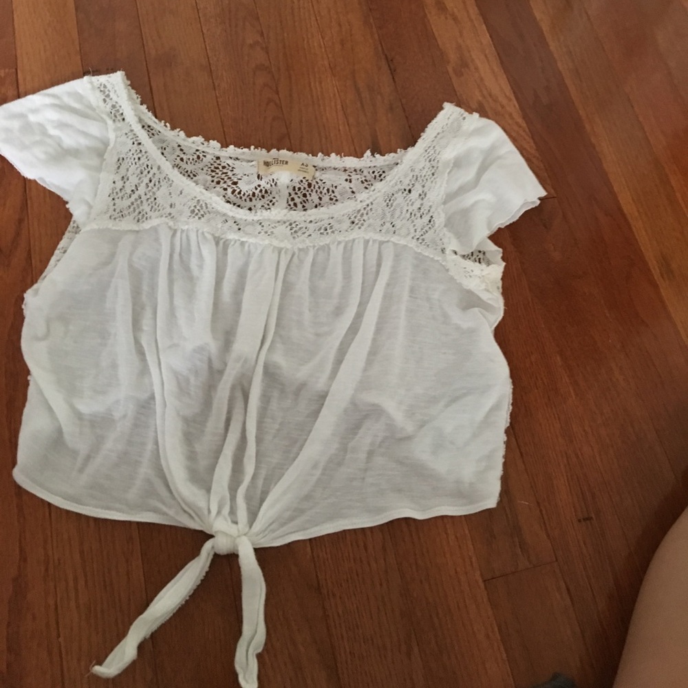 Hollister crop top