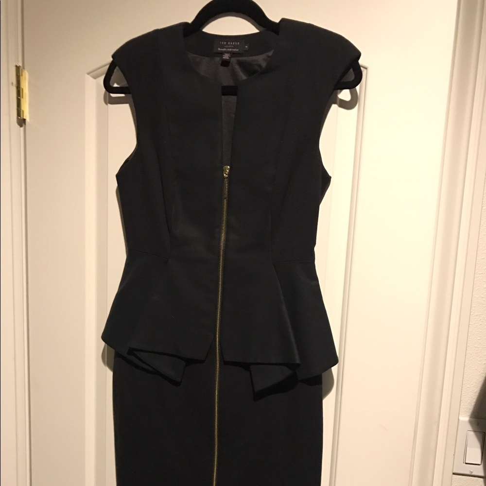 Ted baker classic dress, new without tag.
