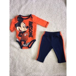 Yet another Micky outfit!