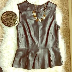 ✨ UO Vegan Leather Zipper Back Sleeveless Top ✨