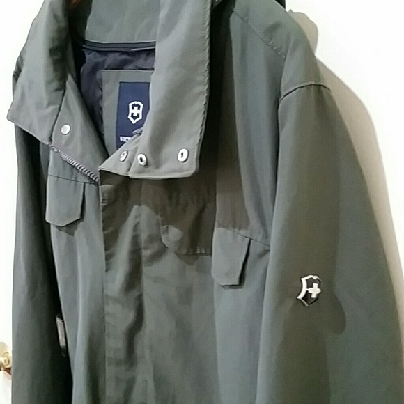 victorinox winter jacket