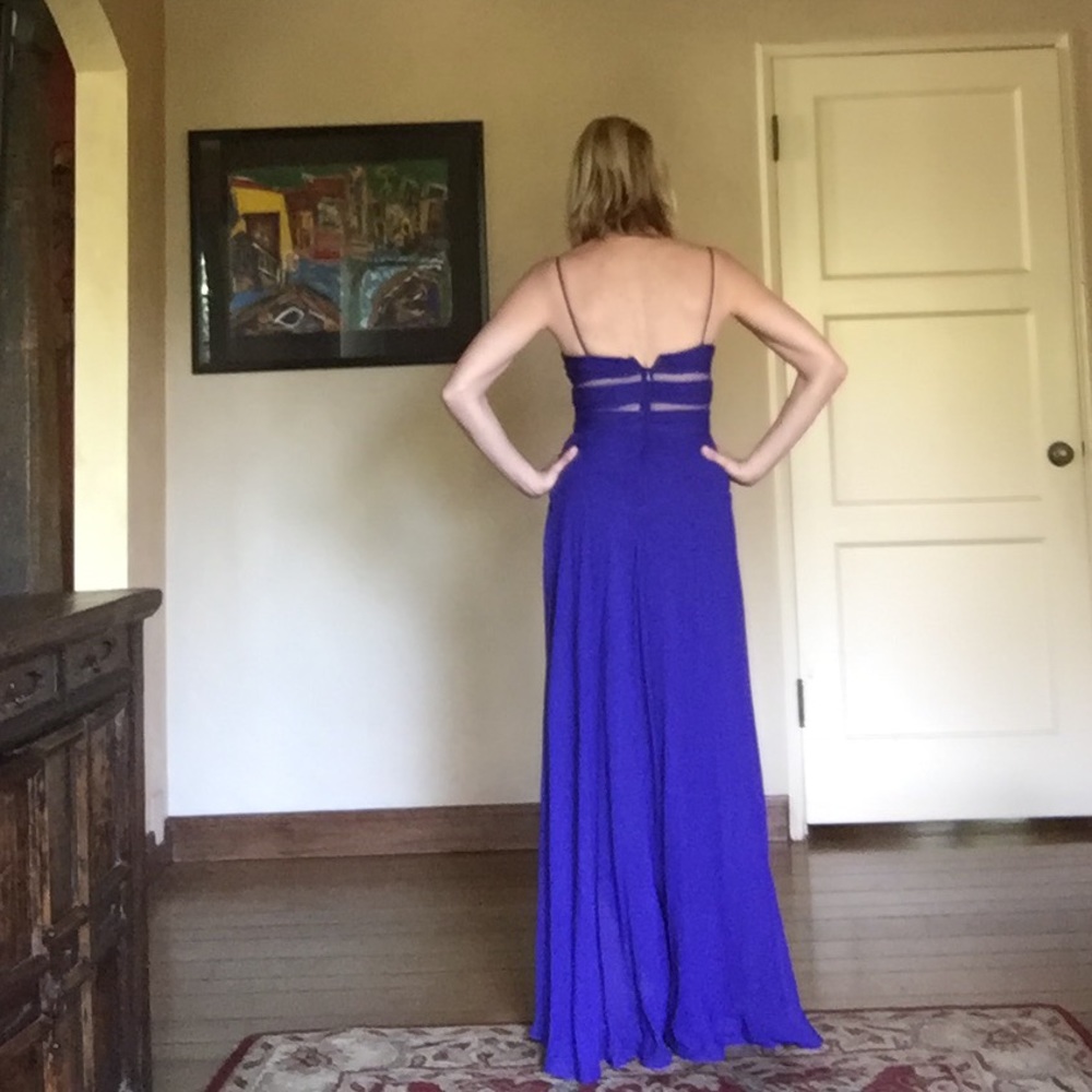 Bold and sexy prom dress! - Picture 2 of 3