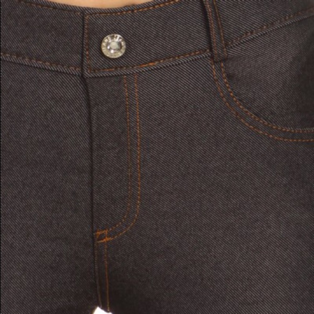 Black Capri Jeggings - Picture 4 of 6