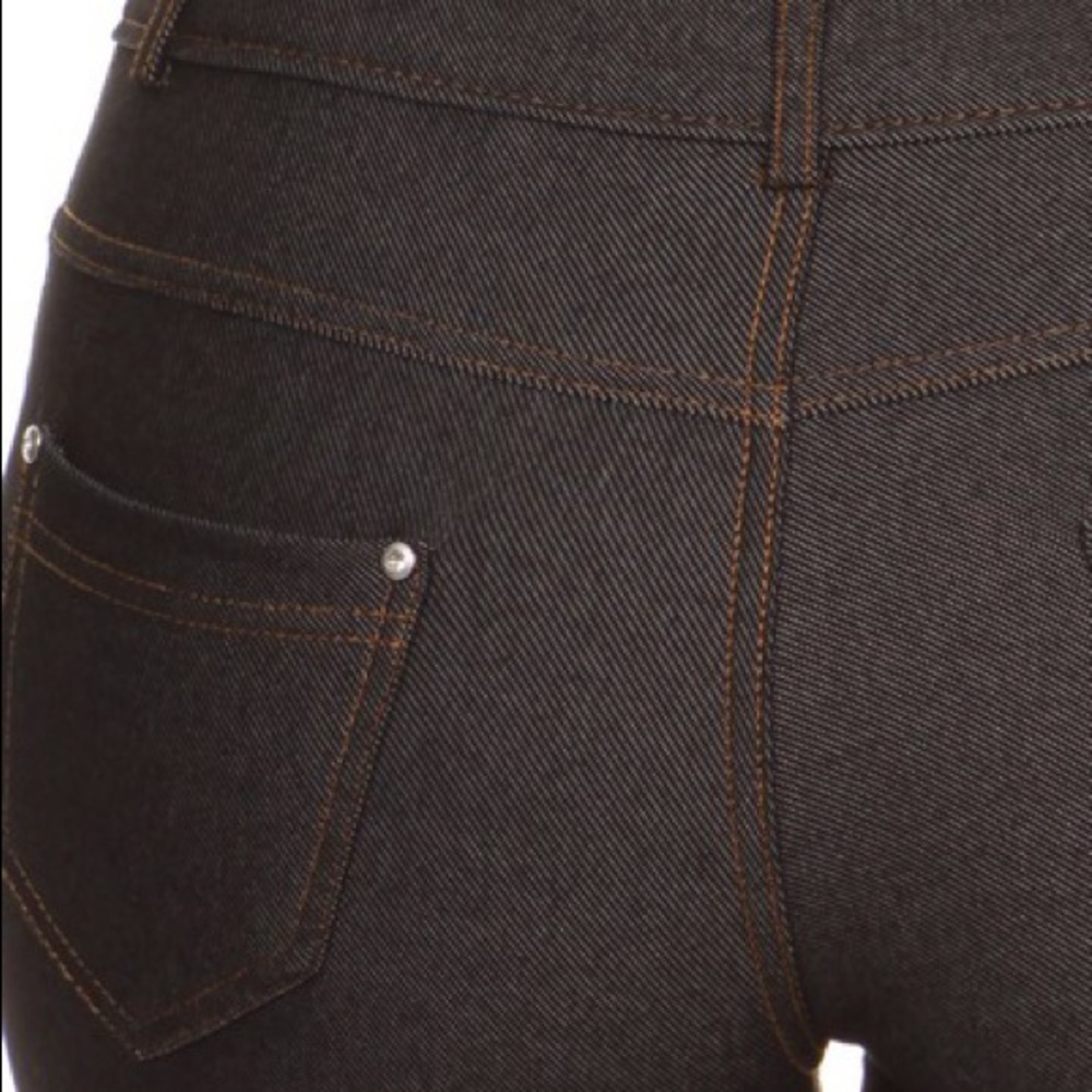 Black Capri Jeggings - Picture 5 of 6