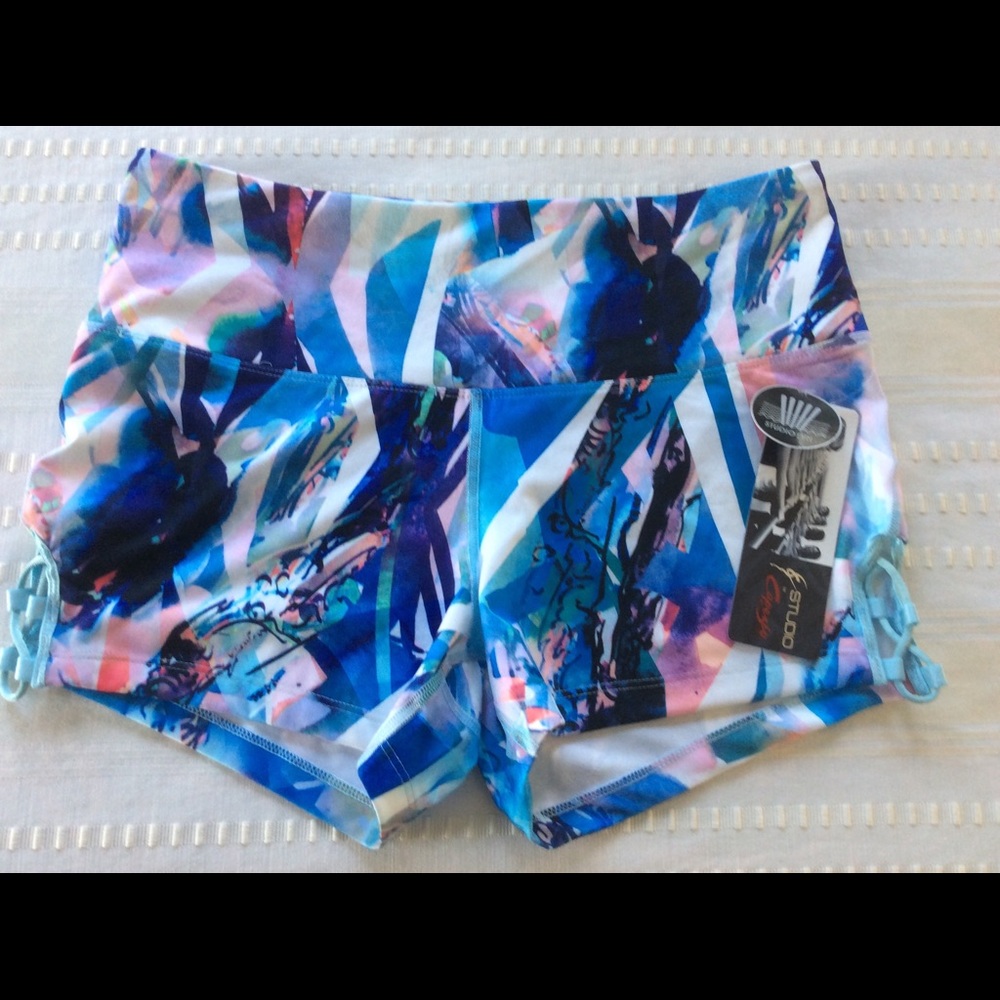 BNWT Capezio Shorts M