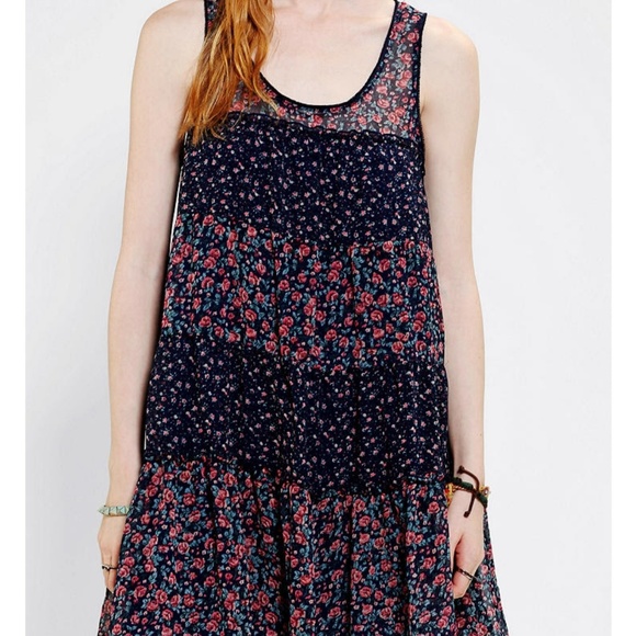 NWT Urban Outfitters Floral Tiered Dress, Size S - Picture 2 of 4