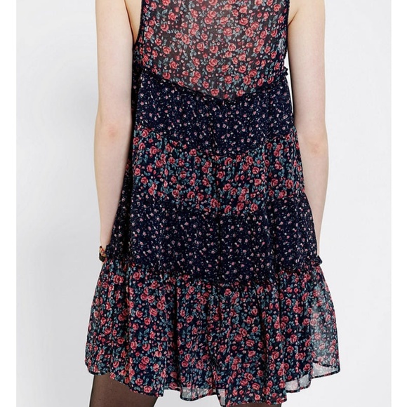 NWT Urban Outfitters Floral Tiered Dress, Size S - Picture 4 of 4