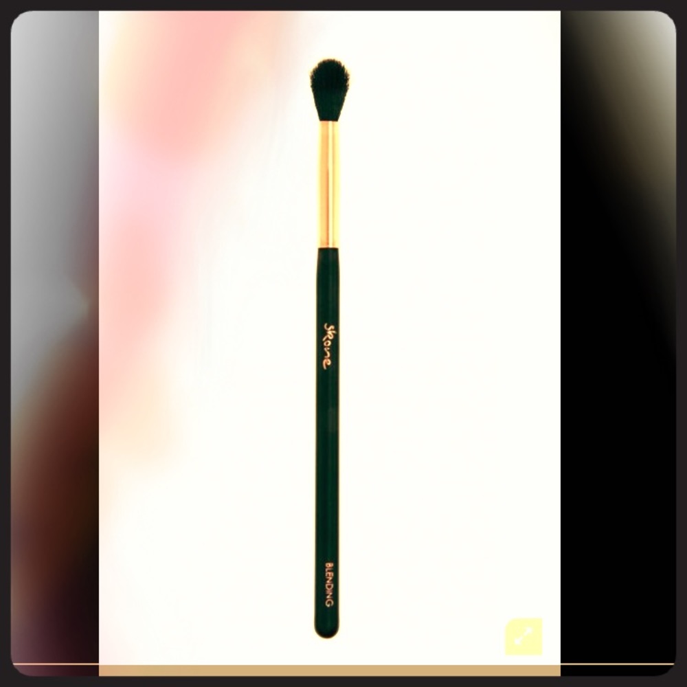 Skone blending brush