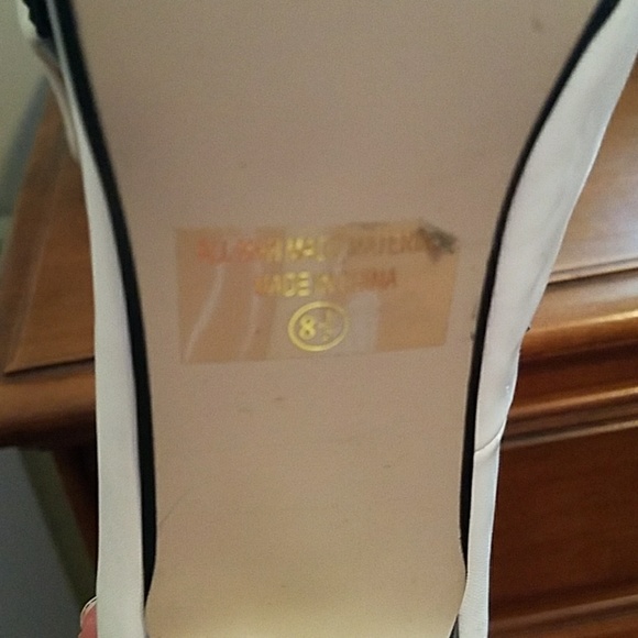 High heels - Picture 4 of 4