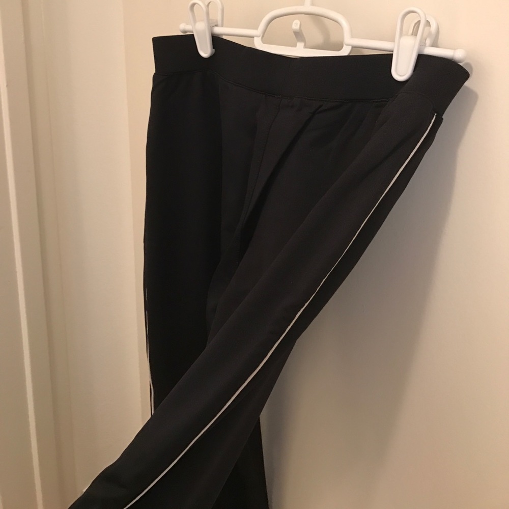 Black Reebok Athletic Cropped Pants - Picture 3 of 6