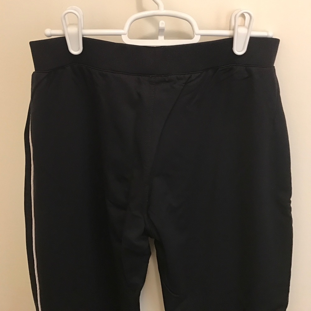 Black Reebok Athletic Cropped Pants - Picture 4 of 6