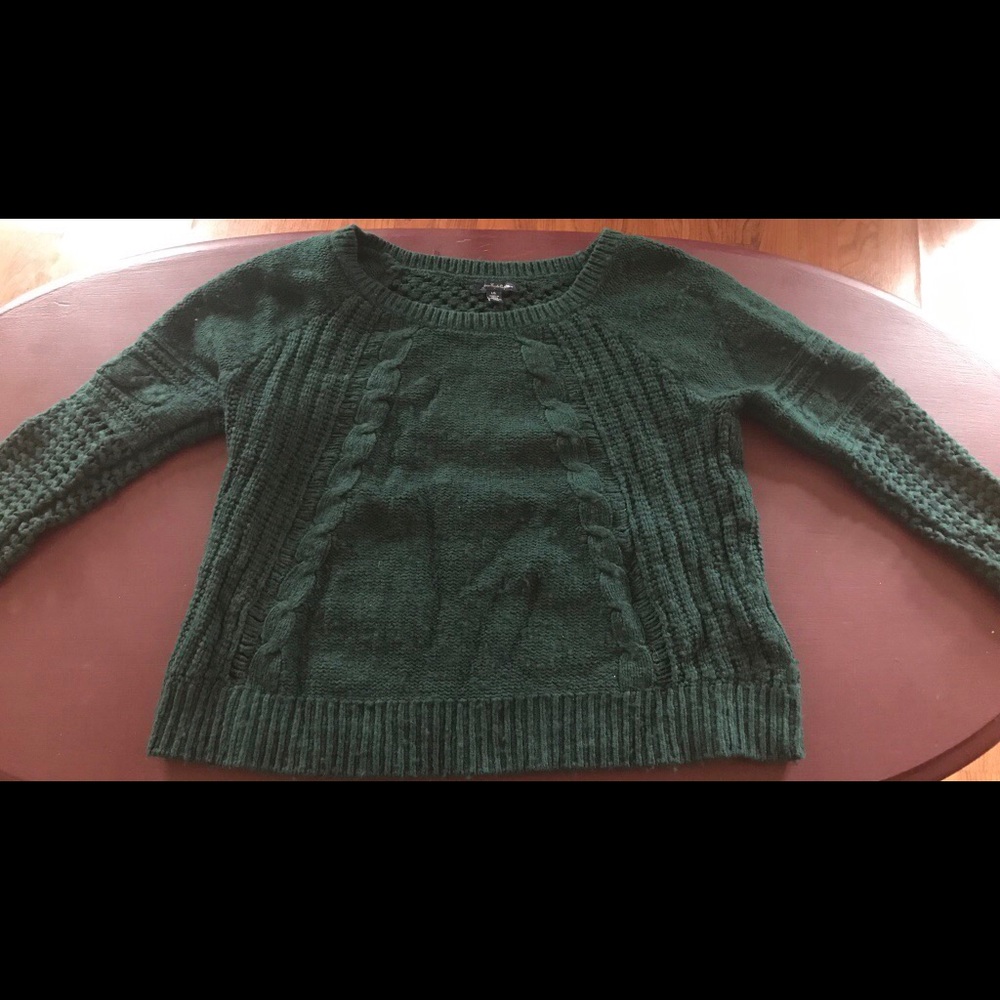 American eagle green sweater