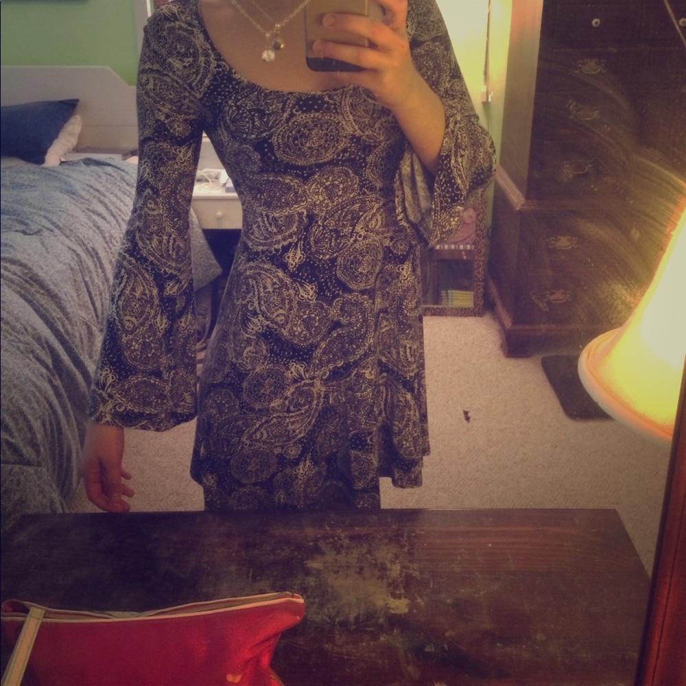 Boho Hippie Paisley Dress with Bell Sleeves