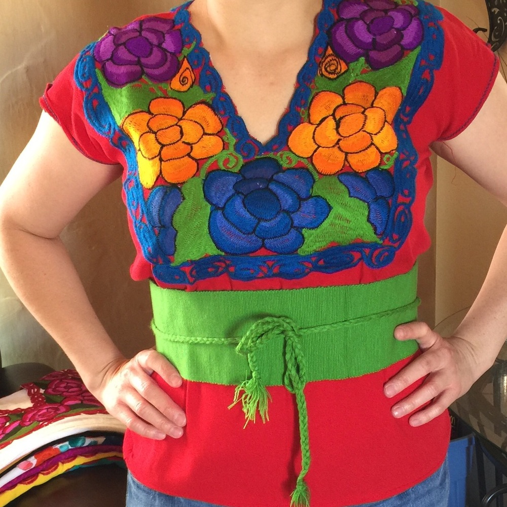 Blouses - Picture 3 of 6