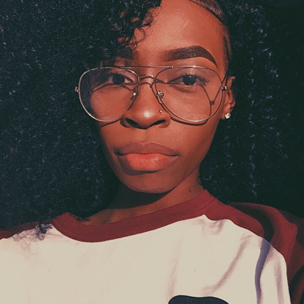 Meet your Posher, Raquel