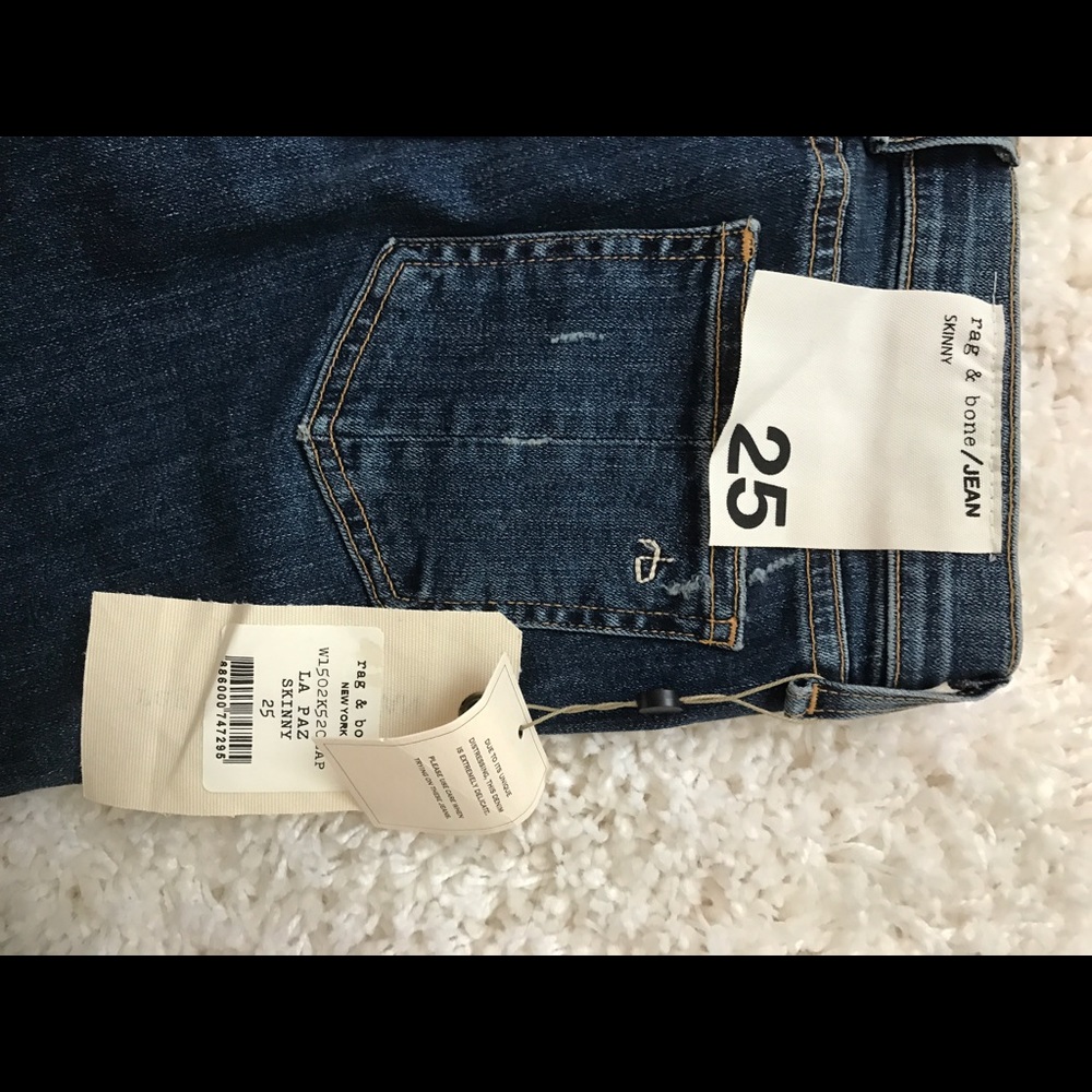 NWT s 25 Rag & bone skinny jeans w slight distress