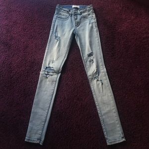 GARAGE Strech Ripped Jeans