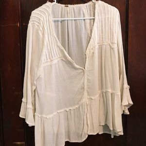 Free People quarter sleeve white flowy top