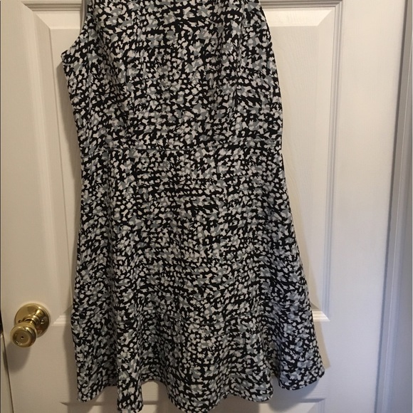 Banana Republic Floral Dress - Picture 2 of 5