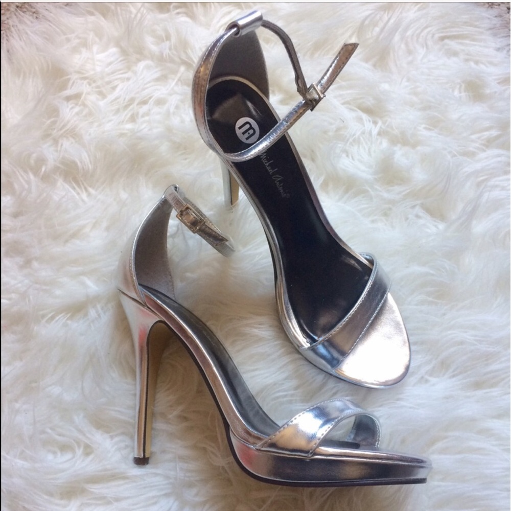 Women's 7.5 Metallic Silver Strappy Heel Sandal