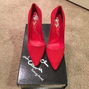 Alice + Olivia Dina pumps, Used, Scarlet size 39