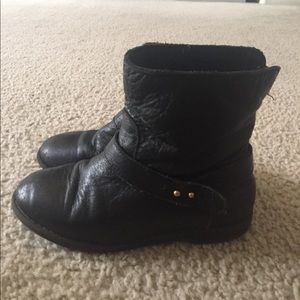 Kids boots