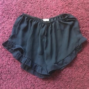 Brandy Melville Vodi Shorts