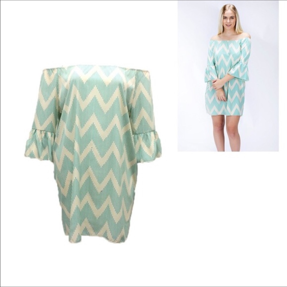 🌸PLUS SZ DOTTED CHEVRON DRESS🌸