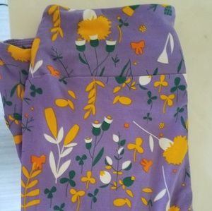 Spring! NWOT Lularoe Leggings!