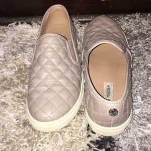 Size 6 Steve Madden slip ons